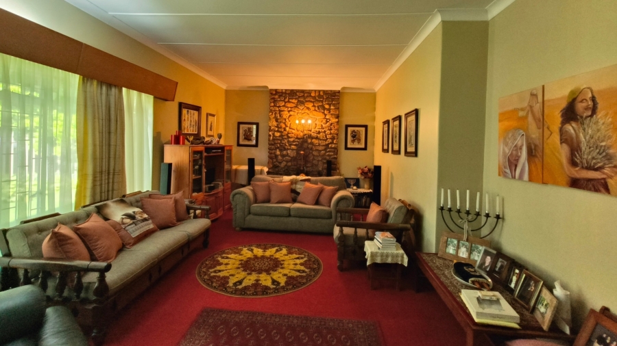 4 Bedroom Property for Sale in Oewersig North West